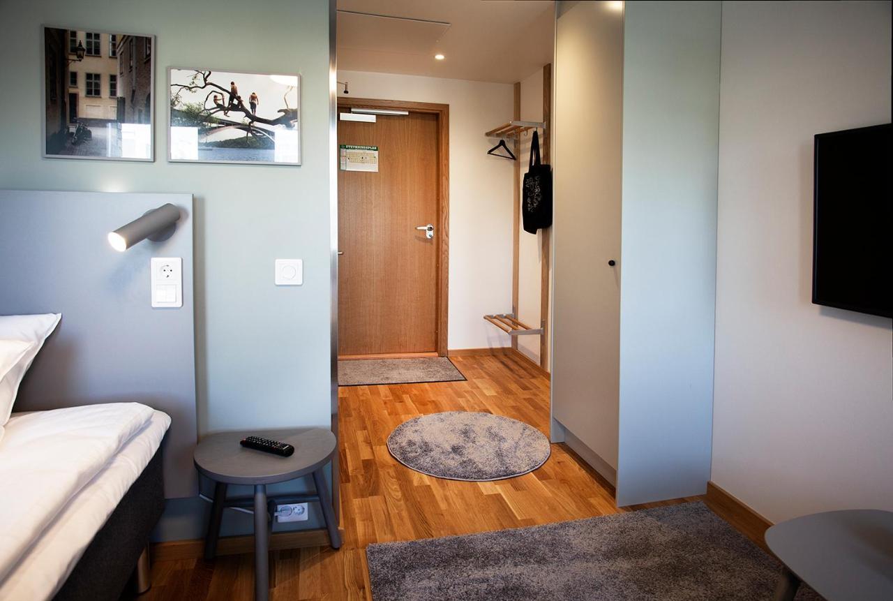 Superior Single Room,754247917:JPEG